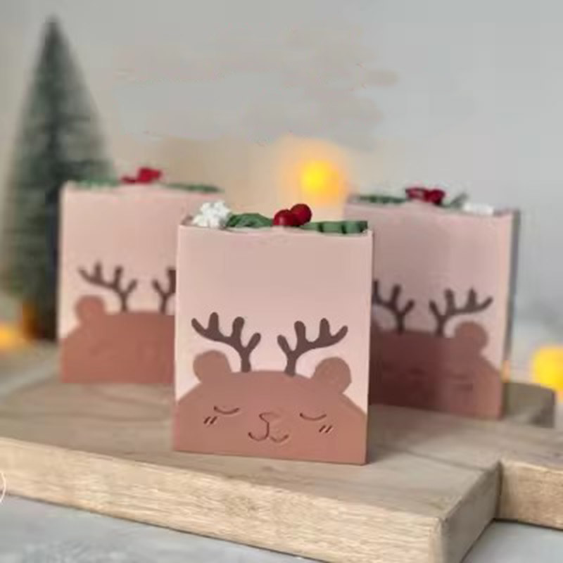 Soap Making For Beginners Book - DIY Handmade Soap Scraper, Xmas Bear,